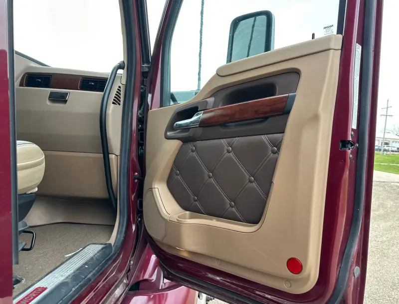 2021 Kenworth T680 photo 51