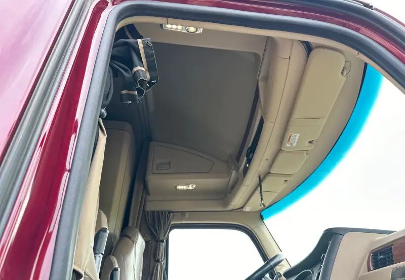 2021 Kenworth T680 photo 54