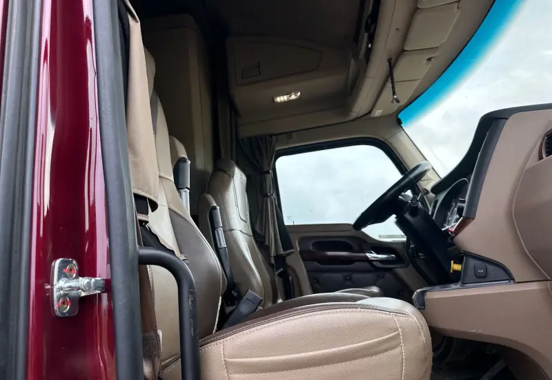 2021 Kenworth T680 photo 53