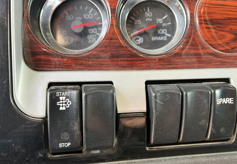 2012 Kenworth T660 photo 35