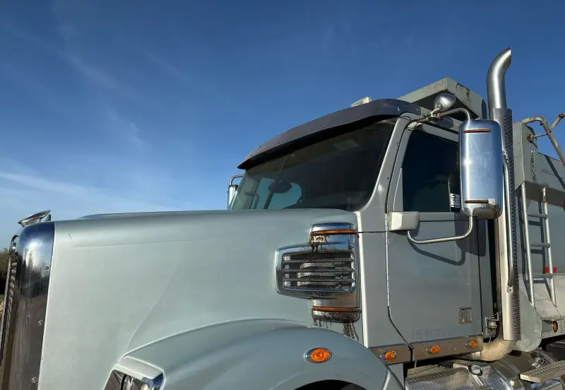 2013 Freightliner Coronado photo 10