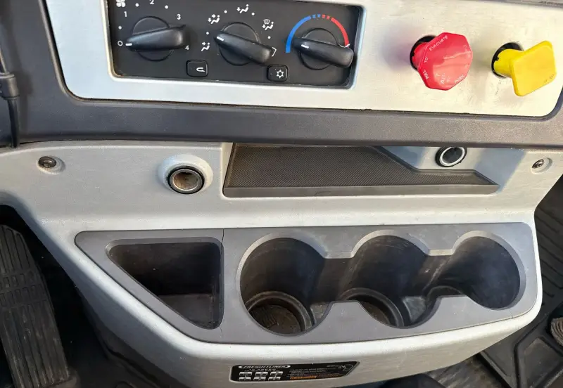 2013 Freightliner Coronado photo 49