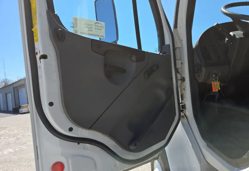 2006 Freightliner Business Class M2 photo 115