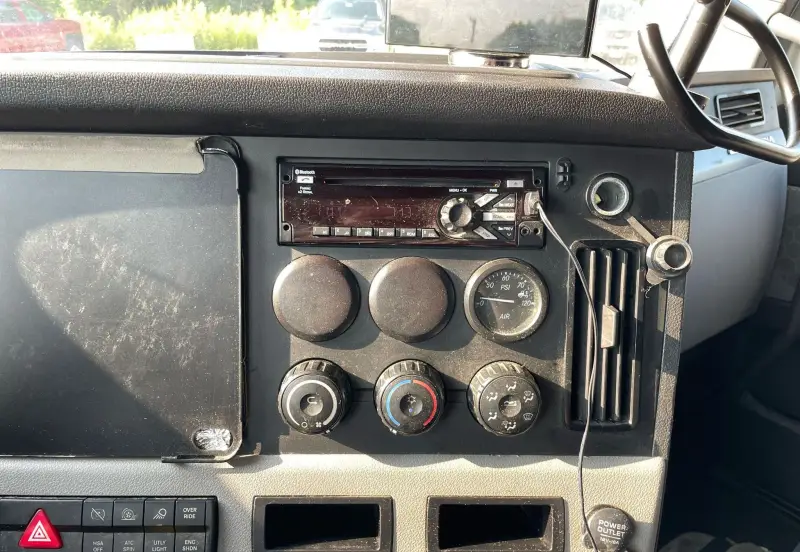 2019 Freightliner Cascadia 126 photo 40