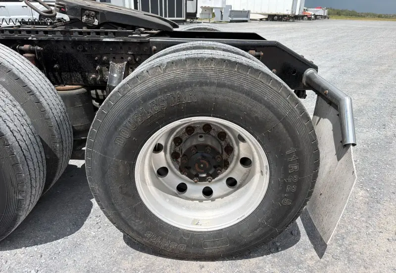 2020 Volvo VNL photo 86
