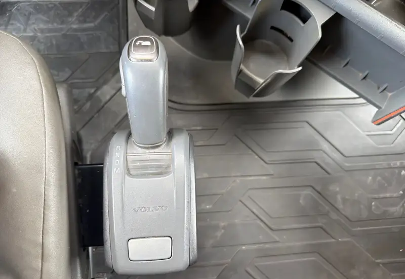 2020 Volvo VNL photo 41