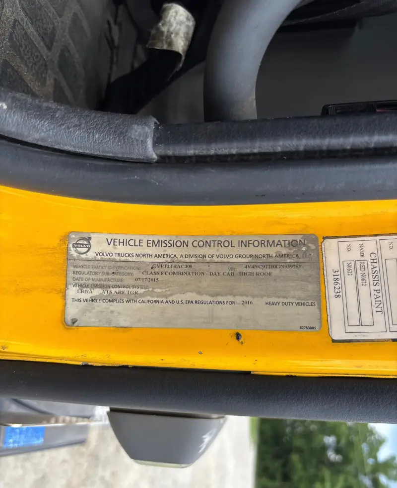 2016 Volvo VNL photo 98