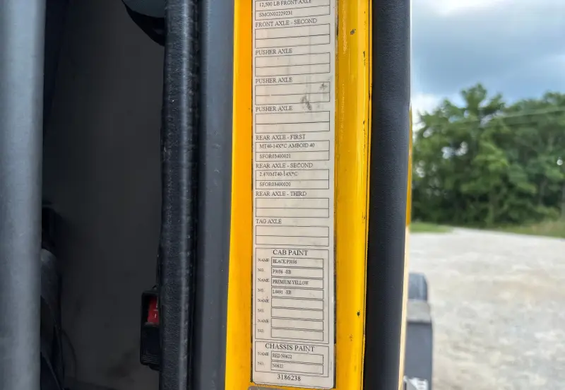 2016 Volvo VNL photo 97