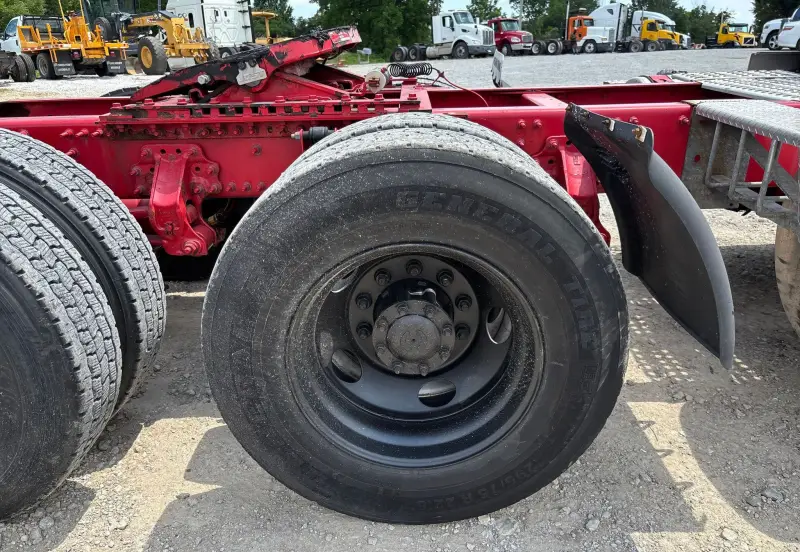2016 Volvo VNL photo 86