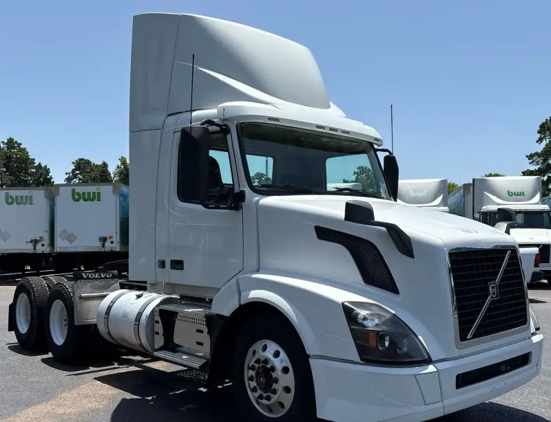 2018 Volvo Truck VNL photo 3