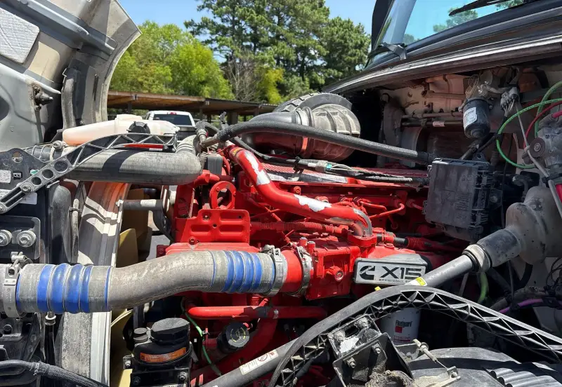 2018 Volvo Truck VNL photo 36