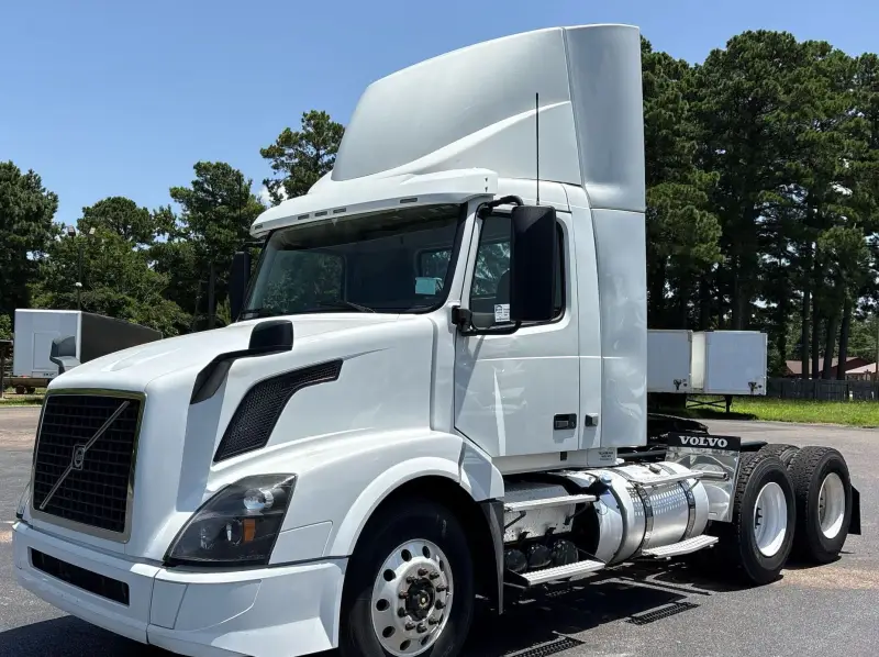 2018 Volvo Truck VNL photo 1
