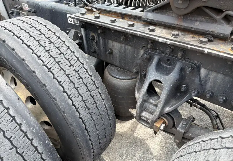 2022 Kenworth T680 photo 36