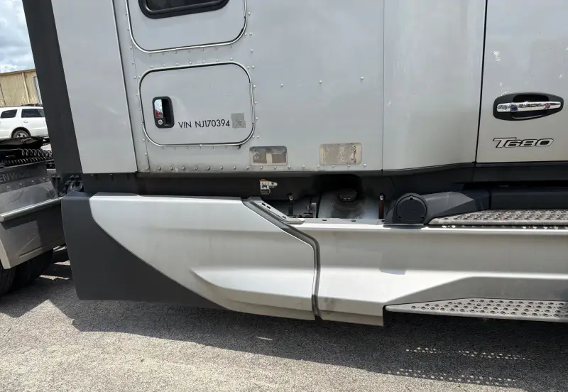 2022 Kenworth T680 photo 18