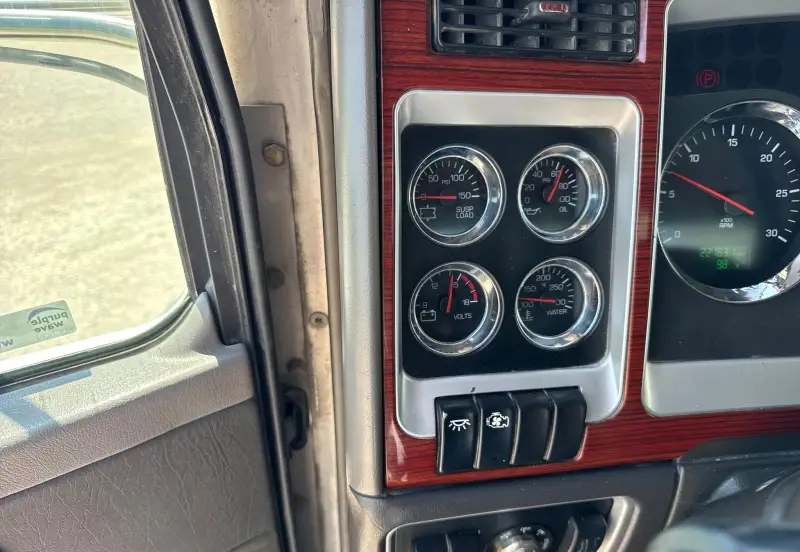 2007 Kenworth T800 photo 31