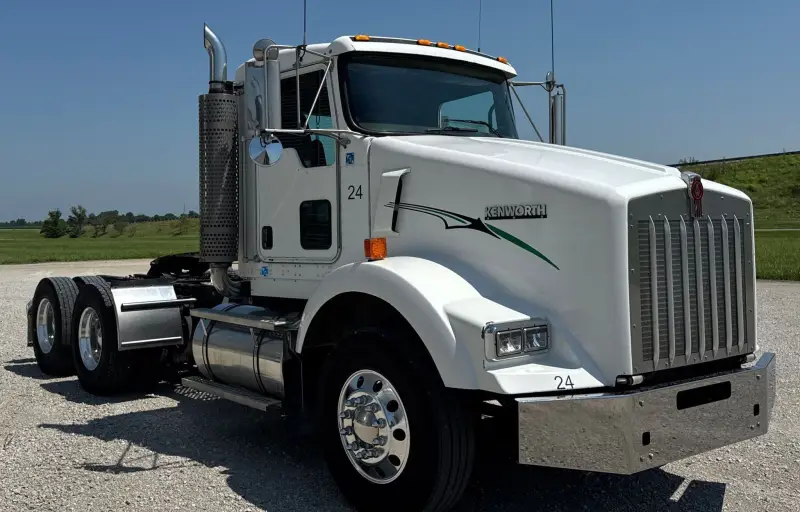 2007 Kenworth T800 photo 3