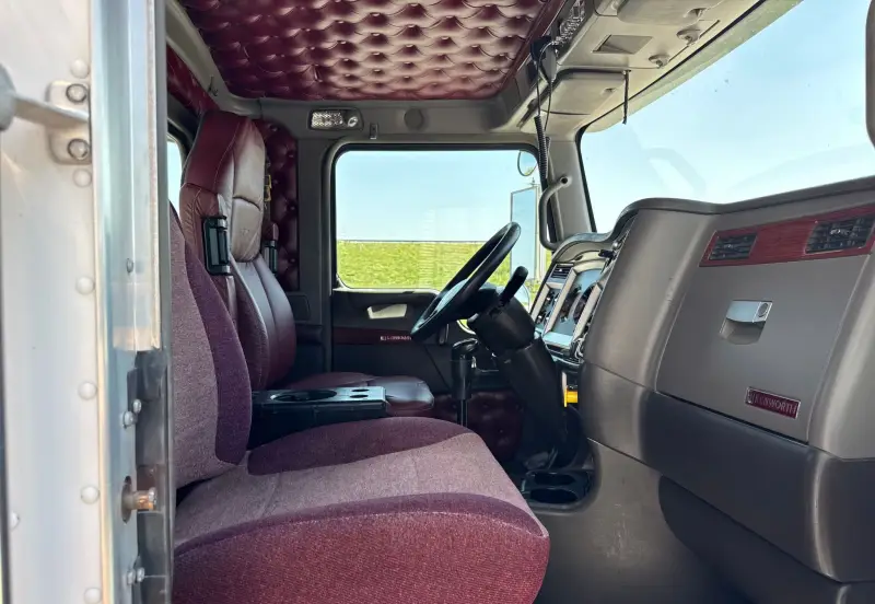 2007 Kenworth T800 photo 45