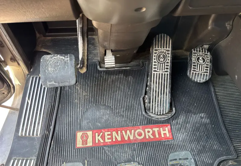 2007 Kenworth T800 photo 30