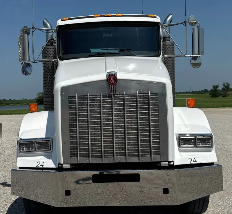 2007 Kenworth T800 photo 2