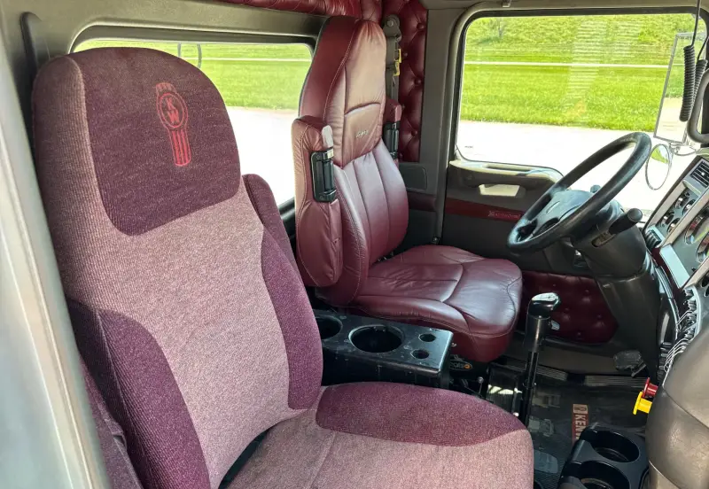 2007 Kenworth T800 photo 46