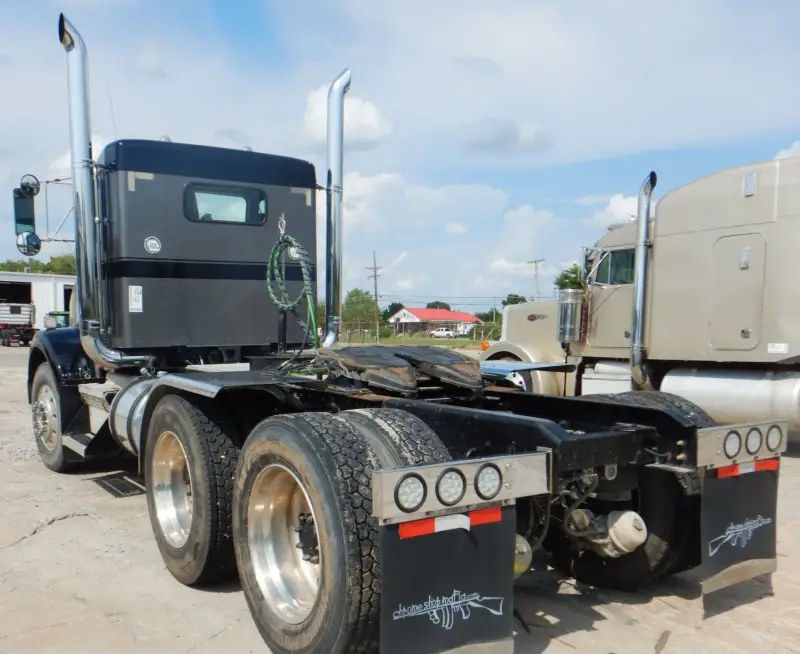 1999 Kenworth T800 photo 8