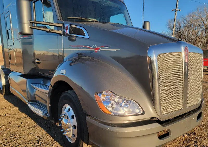 2015 Kenworth T680 photo 10