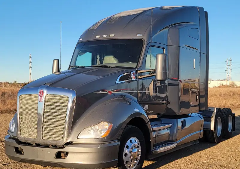 2015 Kenworth T680 photo 1