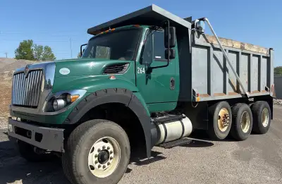 2016 International 7600
