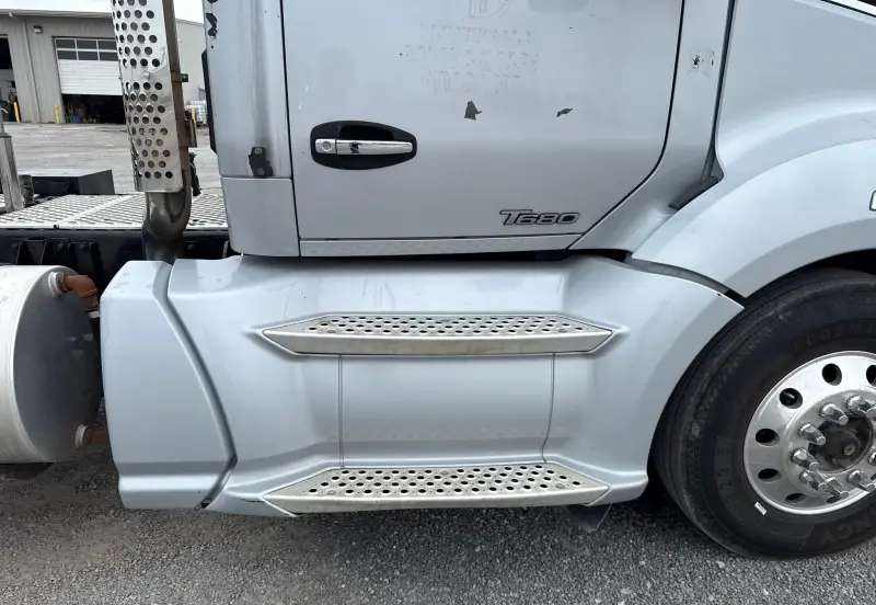 2016 Kenworth T680 photo 30