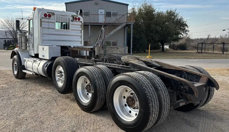 2013 Kenworth T800 photo 7