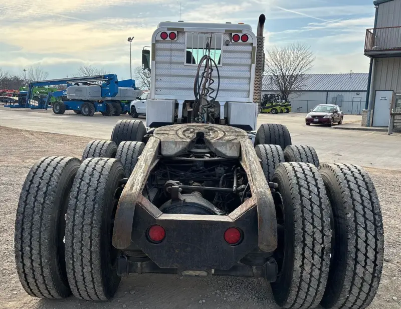 2013 Kenworth T800 photo 6