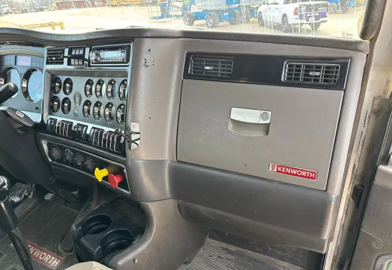 2013 Kenworth T800 photo 63