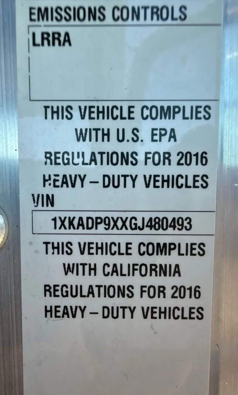 2016 Kenworth T660 photo 75