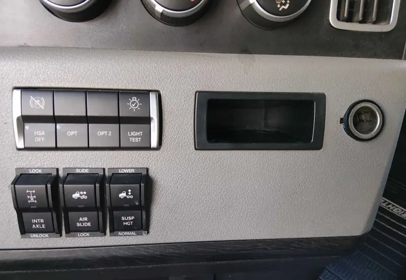 2023 Freightliner Cascadia photo 40