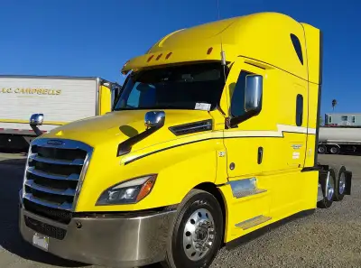 2023 Freightliner Cascadia