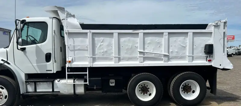 2010 Freightliner Business Class M2 photo 9