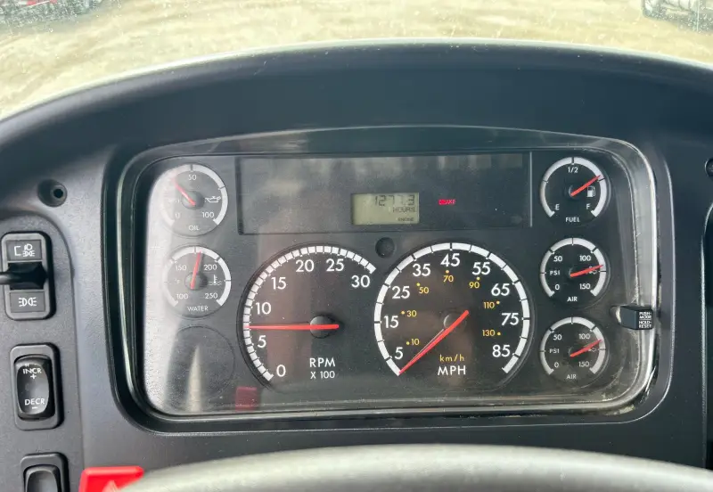 2010 Freightliner Business Class M2 photo 38