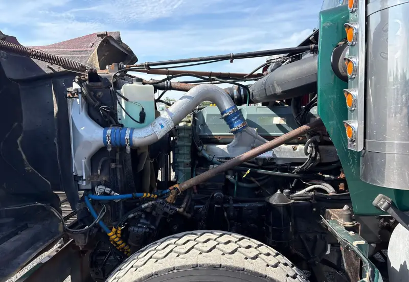 2001 Western Star 4900 photo 65