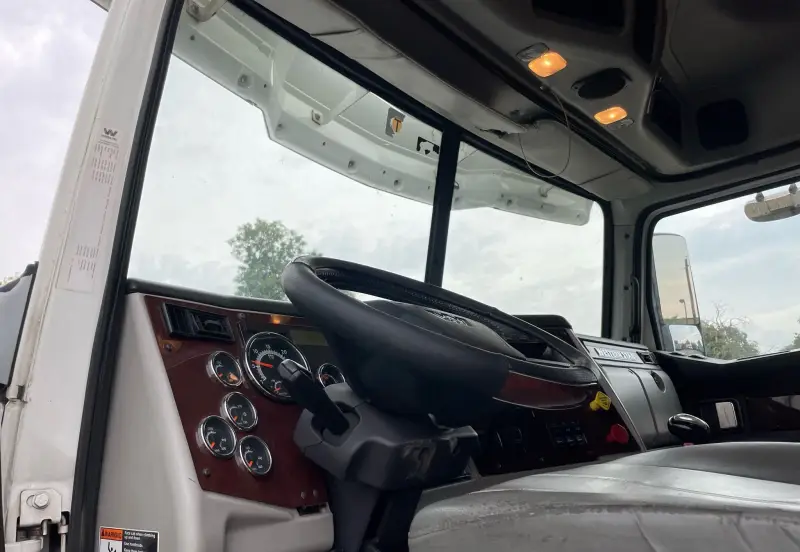 2016 Western Star 5700XE photo 15