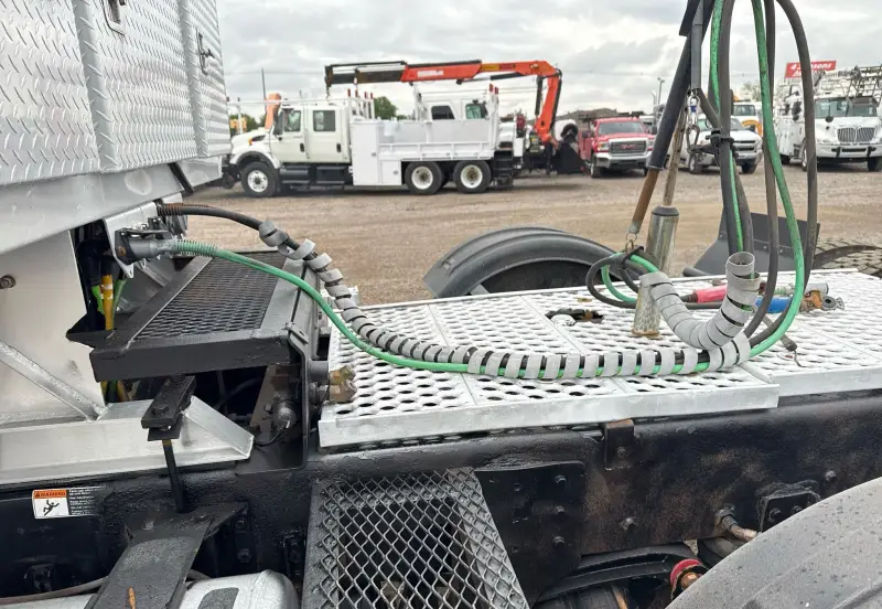 2012 Western Star 4900 Conventional photo 10