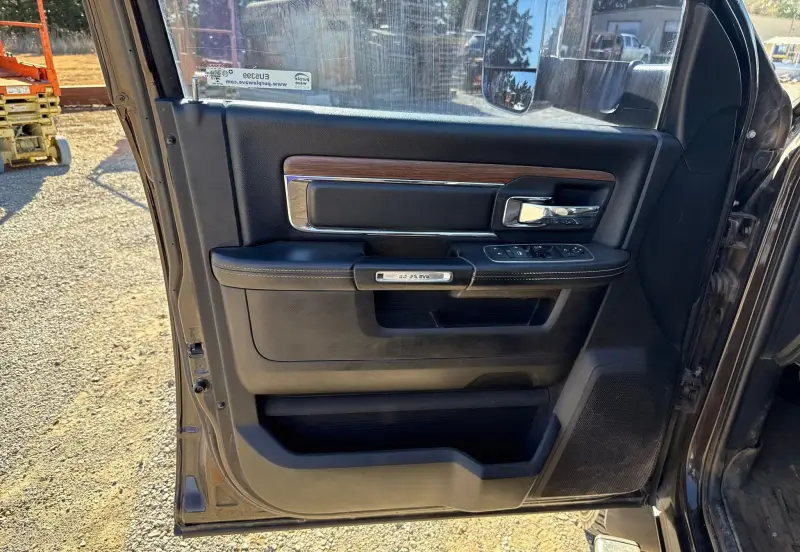 2016 RAM 3500 photo 20