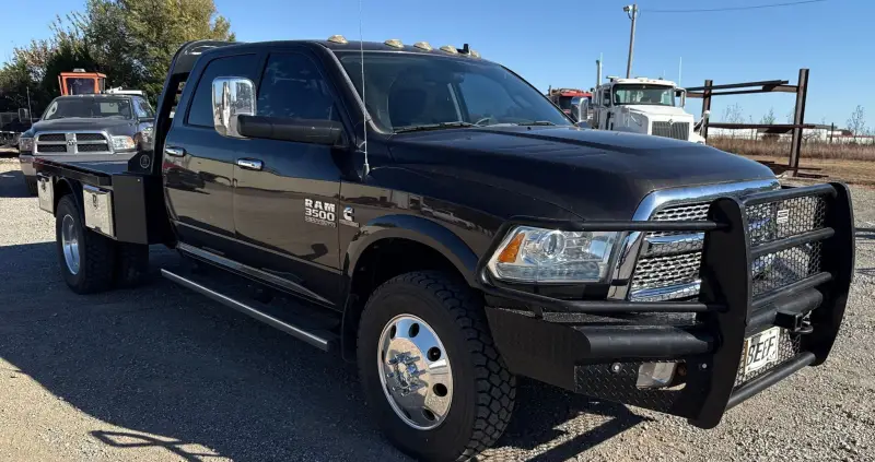 2016 RAM 3500 photo 3