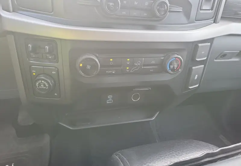 2021 Ford F150 XLT photo 28