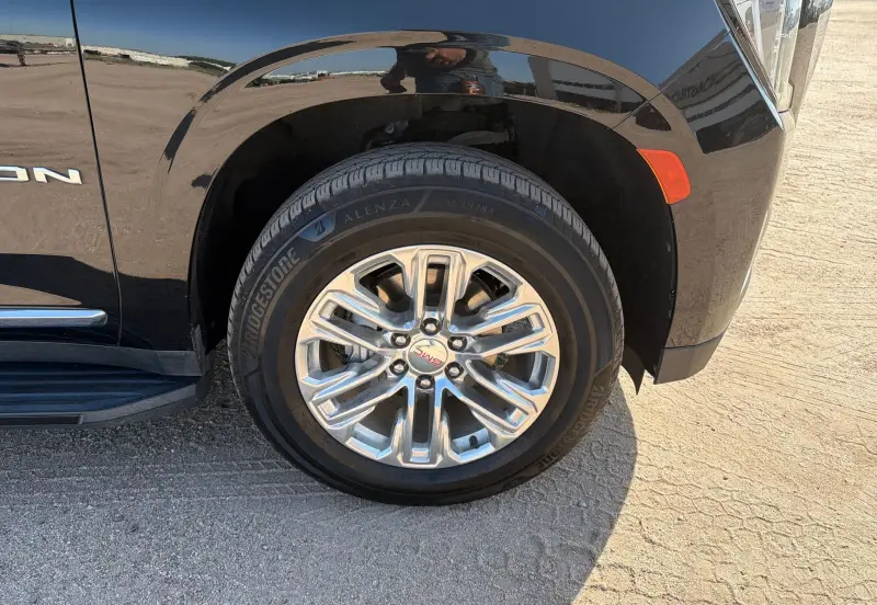 2021 GMC Yukon photo 46