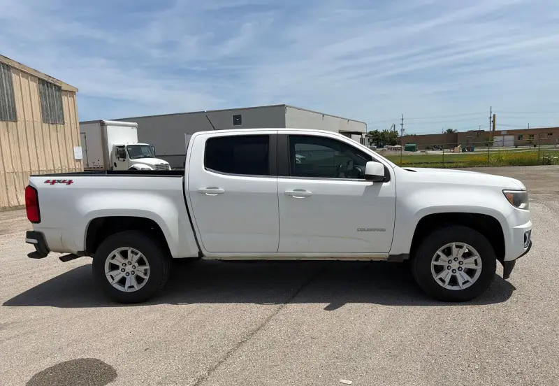 2017 Chevrolet Colorado photo 4